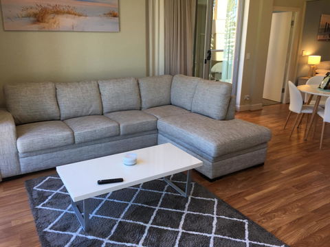 Beachside Luxury Apartments One & Two Bedroom In Beachfront Oaks Pier Building - Accommodation in Bendigo 20