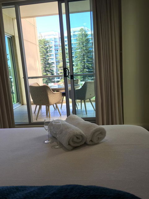 Beachside Luxury Apartments One & Two Bedroom In Beachfront Oaks Pier Building - Accommodation in Bendigo 24