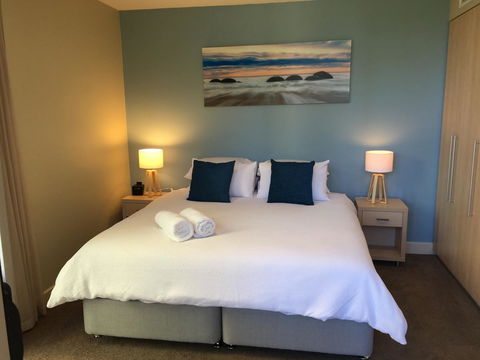Beachside Luxury Apartments One & Two Bedroom In Beachfront Oaks Pier Building - Accommodation in Bendigo 22