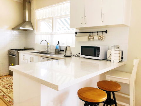 Beautiful Garden House - Accommodation in Bendigo 15