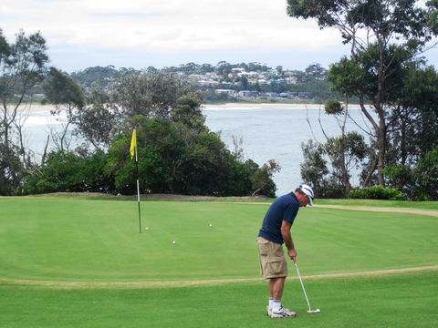 Mollymook Beach Waterfront - Accommodation in Bendigo 18