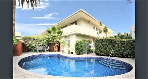 Hi 5 Glenelg Studio Apartment - Accommodation in Bendigo 0