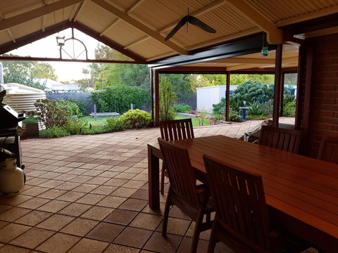 Frog Song At Willunga - Accommodation in Bendigo 13