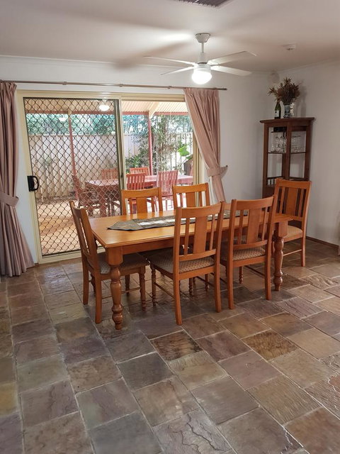 Frog Song At Willunga - Accommodation in Bendigo 9