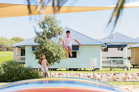 The Retreat West Beach Parks - Accommodation in Bendigo 5
