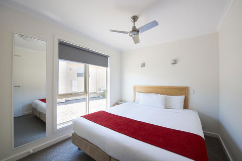 The Retreat West Beach Parks - Accommodation in Bendigo 17