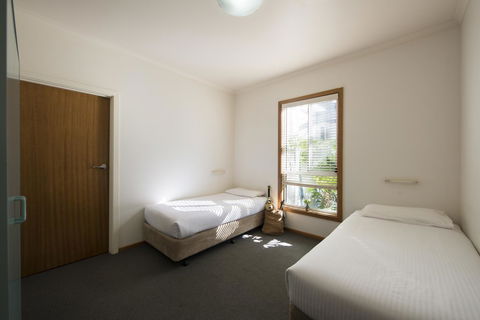 The Retreat West Beach Parks - Accommodation in Bendigo 25