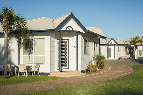The Retreat West Beach Parks - Accommodation in Bendigo 22
