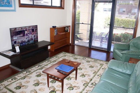 Serenity On Narrabeen Beach - 1Bdr Beachside Retreat - Accommodation in Bendigo 7