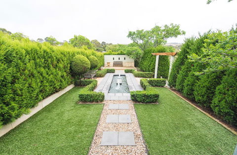 S T U D I O 22 Peaceful Retreat With Garden Views - Accommodation in Bendigo 0