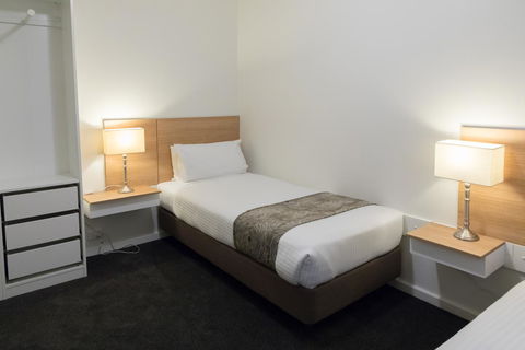 Bay 10 - Suites And Apartments - Accommodation in Bendigo 24