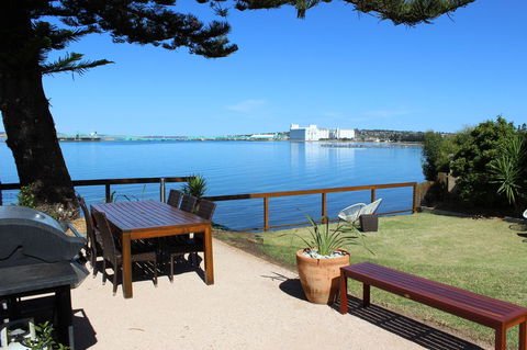 Bay 10 - Suites And Apartments - Accommodation in Bendigo 17
