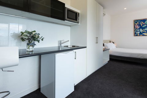 Bay 10 - Suites And Apartments - Accommodation in Bendigo 18