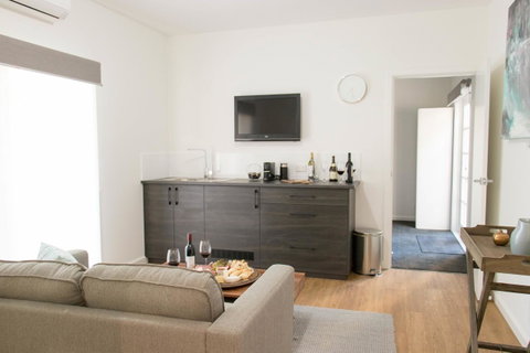 A Coonawarra Experience - Accommodation in Bendigo 5