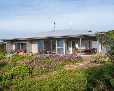Emu Bay Holiday Homes - Accommodation in Bendigo 40