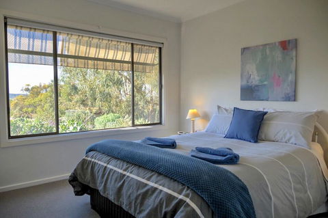 Emu Bay Holiday Homes - Accommodation in Bendigo 5