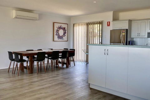 Emu Bay Holiday Homes - Accommodation in Bendigo 17