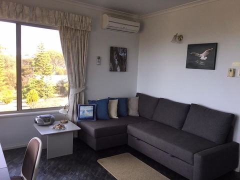 Emu Bay Holiday Homes - Accommodation in Bendigo 37