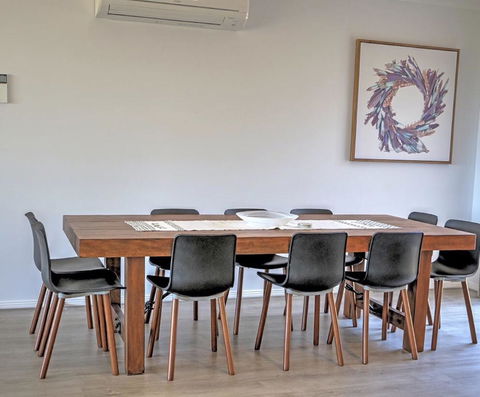 Emu Bay Holiday Homes - Accommodation in Bendigo 0
