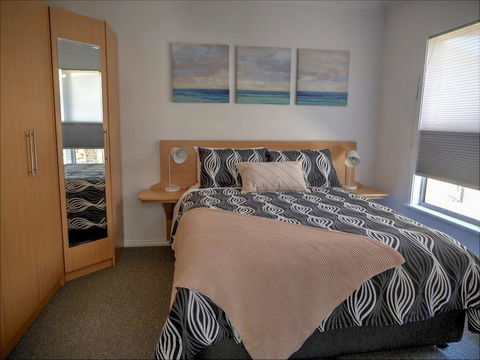 Emu Bay Holiday Homes - Accommodation in Bendigo 16