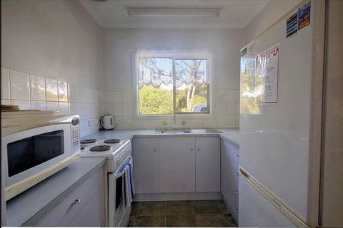 Emu Bay Holiday Homes - Accommodation in Bendigo 4