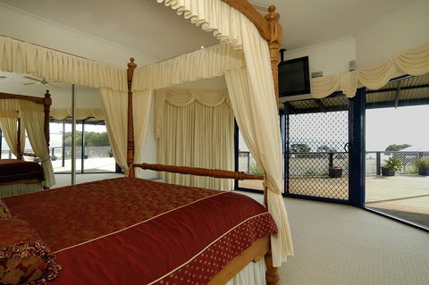 Doyles On The Bay - Accommodation in Bendigo 24