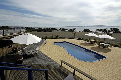 Doyles On The Bay - Accommodation in Bendigo 6