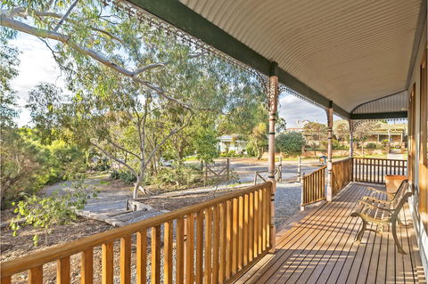 Rustic On 13th - Accommodation in Bendigo 20
