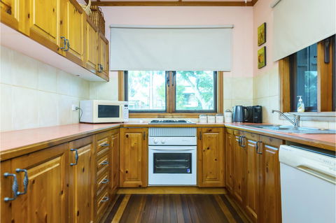 Rustic On 13th - Accommodation in Bendigo 5
