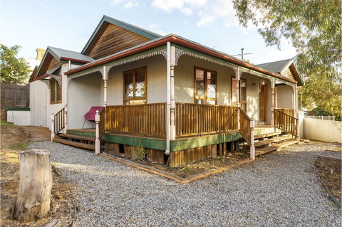 Rustic On 13th - Accommodation in Bendigo 17