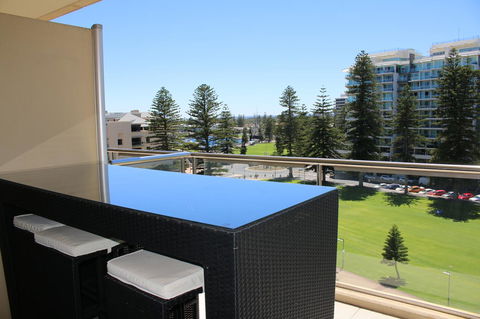 Beachside Luxury Getaway In Glenelg - Accommodation in Bendigo 15