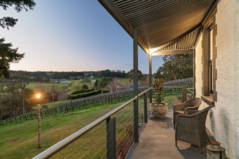 The Other House - Accommodation in Bendigo 0