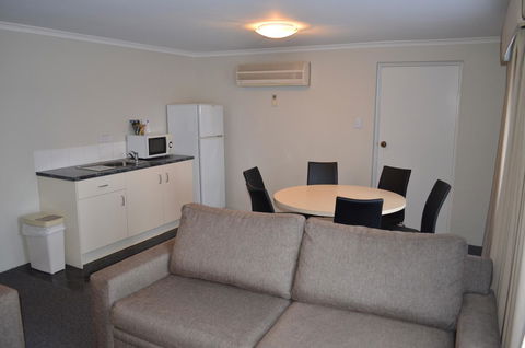 Arkana Motor Inn & Terrace Apartments - Accommodation in Bendigo 11