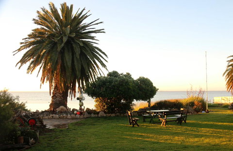 Hydeaway Bay - Own Private Bay + Kayaks - Accommodation in Bendigo 16