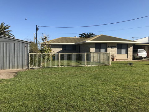 Hydeaway Bay - Own Private Bay + Kayaks - Accommodation in Bendigo 4