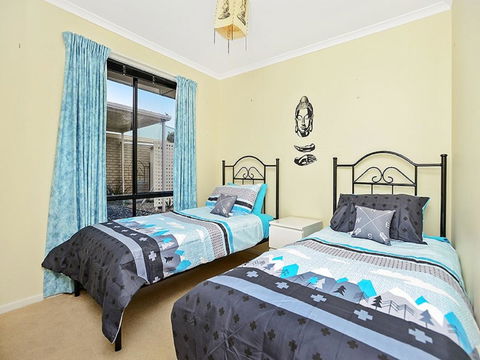 Lakeside - Encounter Bay - Accommodation in Bendigo 12