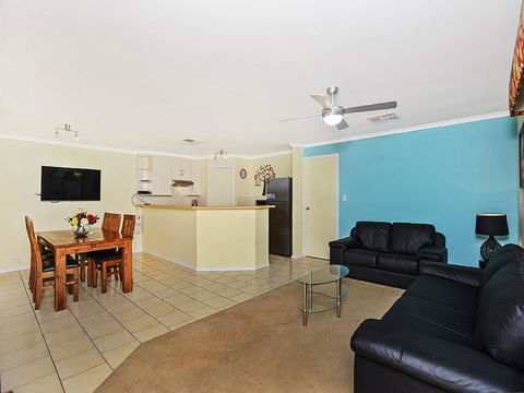 Lakeside - Encounter Bay - Accommodation in Bendigo 5