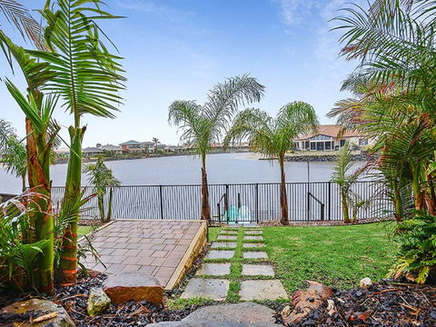 Lakeside - Encounter Bay - Accommodation in Bendigo 3