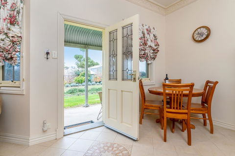 Barossa Vineyard Cottages - Accommodation in Bendigo 19