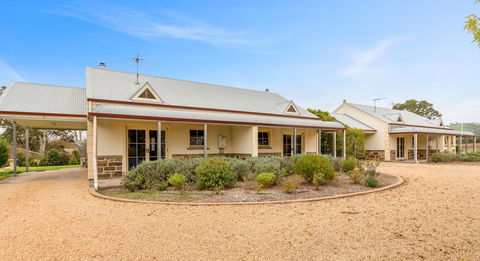 Barossa Vineyard Cottages - Accommodation in Bendigo 24