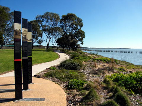 Coorong Waterfront Retreat - Accommodation in Bendigo 31