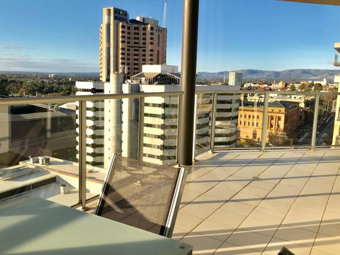 Adelaide DressCircle Apartments - North Terrace - Accommodation in Bendigo 4