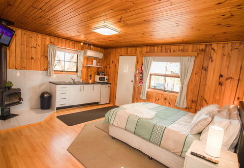 Seppelts View Cabins - Accommodation in Bendigo 22