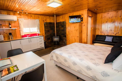 Seppelts View Cabins - Accommodation in Bendigo 39