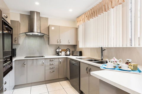 Adelaide Style Accommodation-Close To City-North Adelaide-3 Bdrm- FREE Parking - Accommodation in Bendigo 6