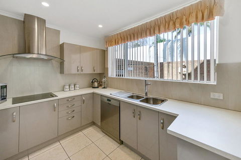 Adelaide Style Accommodation-Close To City-North Adelaide-3 Bdrm- FREE Parking - Accommodation in Bendigo 9