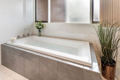 Adelaide Style Accommodation-Close To City-North Adelaide-3 Bdrm- FREE Parking - Accommodation in Bendigo 2