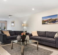 Close to City - Spacious 3 Bedroom Townhouse - Accommodation in Bendigo