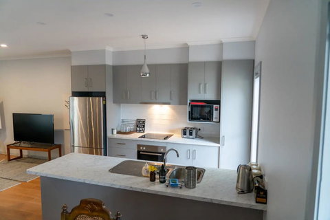 Gawler Townhouse 3 Bedroom - Accommodation in Bendigo 4