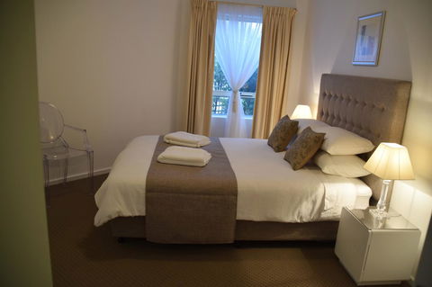 Spacious 4 BR And 2 Bathrooms City Apartment - Accommodation in Bendigo 17